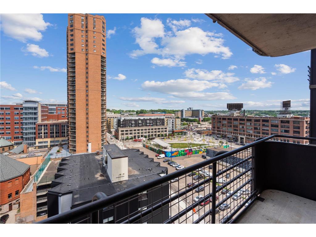 66 9th Street E #1614 Saint Paul MN 55101 7079292 image6