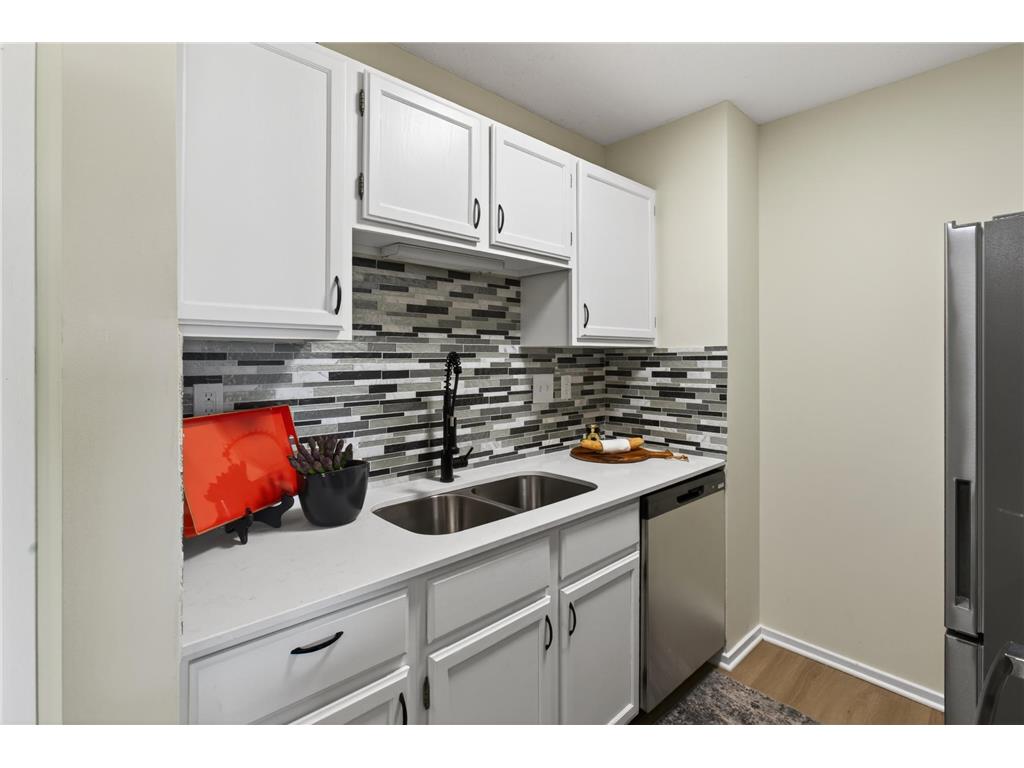 66 9th Street E #2102 Saint Paul MN 55101 7069157 image5