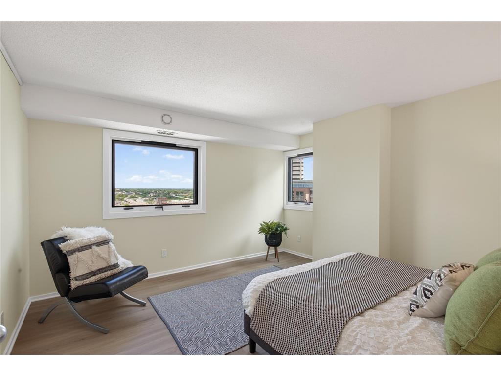 66 9th Street E #2102 Saint Paul MN 55101 7069157 image8