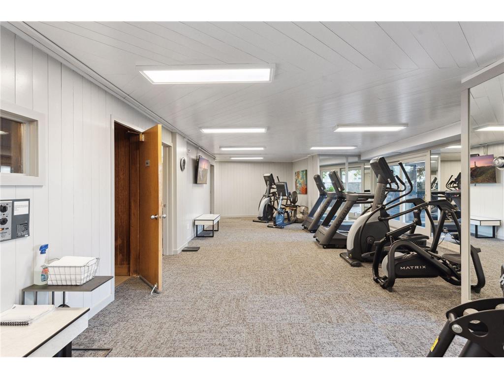 66 9th Street E #2115 Saint Paul MN 55101 7035875 image22