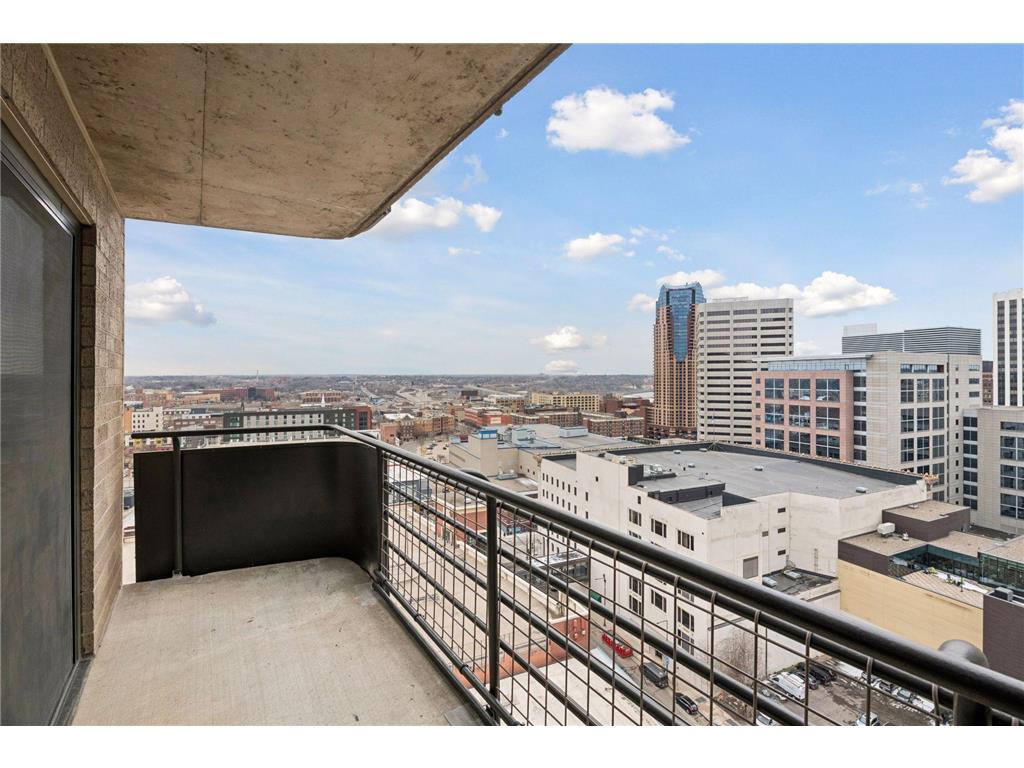 66 9th Street E #2115 Saint Paul MN 55101 7035875 image35