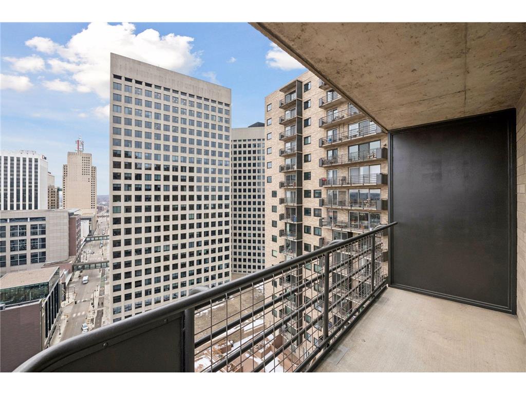 66 9th Street E #2115 Saint Paul MN 55101 7035875 image37