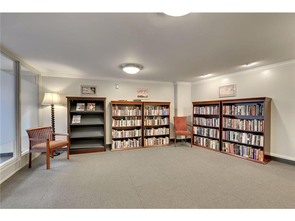 66 9th Street E #2115 Saint Paul MN 55101 7035875 image42