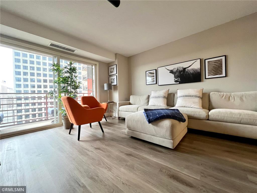 66 9th Street E #2213 Saint Paul MN 55101 6542091 image1