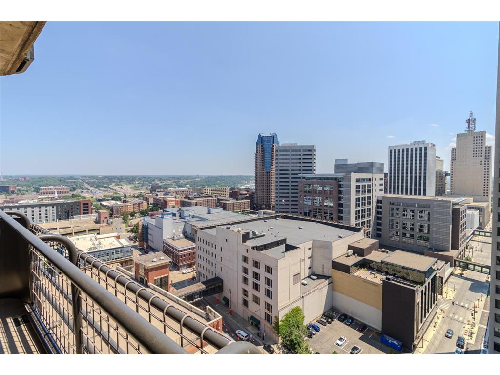 66 9th Street E #2315 Saint Paul MN 55101 6755884 image16