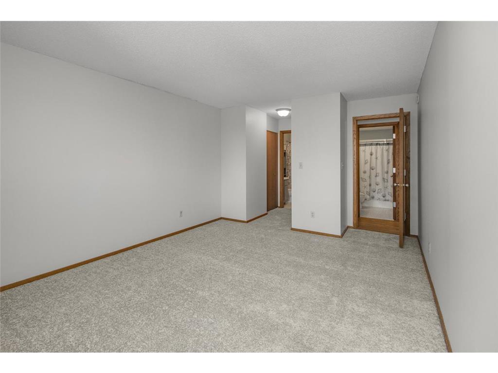 66 9th Street E #2315 Saint Paul MN 55101 6755884 image32