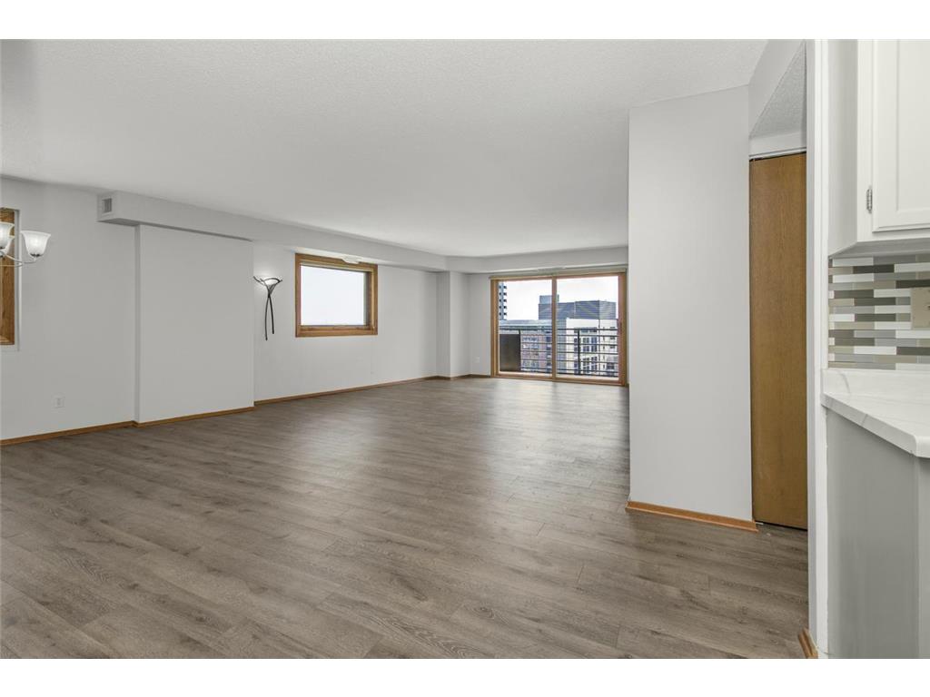 66 9th Street E #2315 Saint Paul MN 55101 6755884 image4