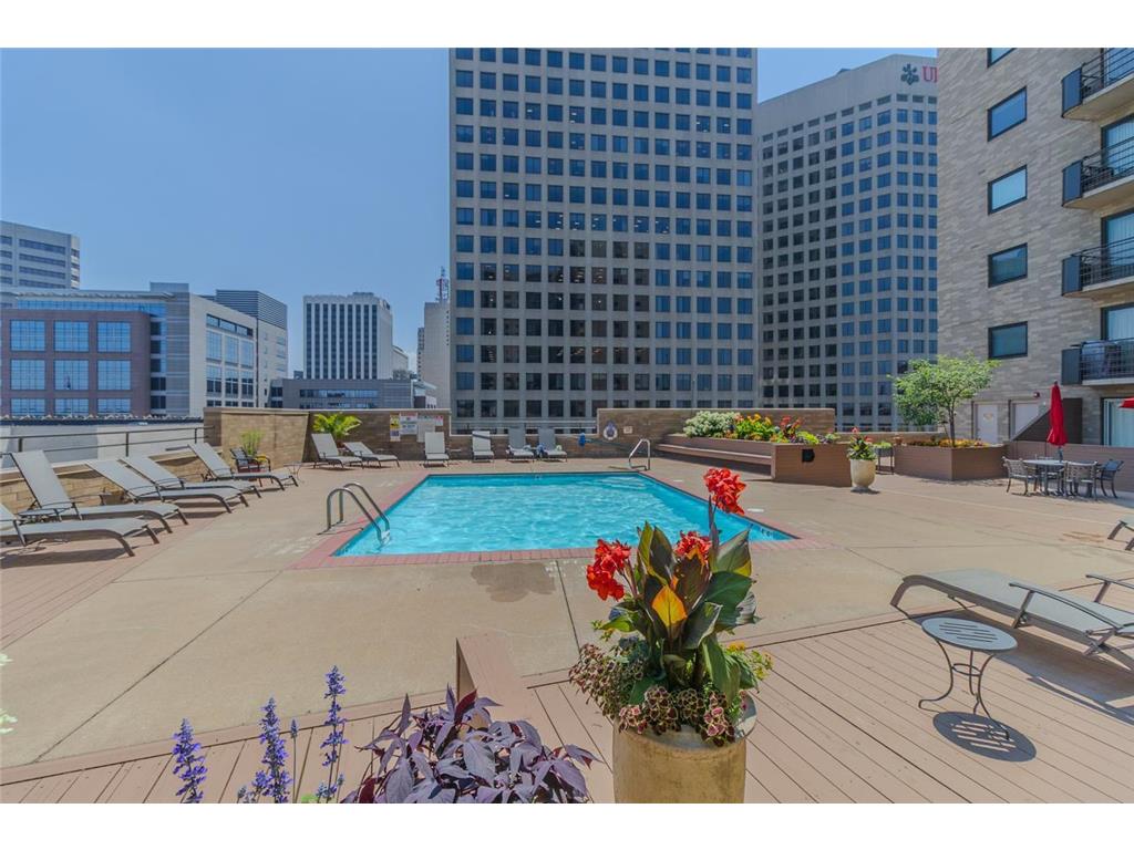 66 9th Street E #2315 Saint Paul MN 55101 6755884 image40