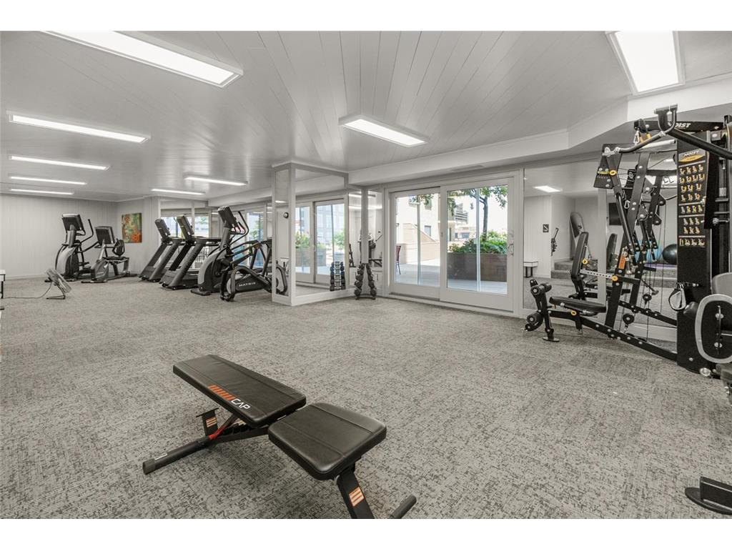 66 9th Street E #2315 Saint Paul MN 55101 6755884 image42