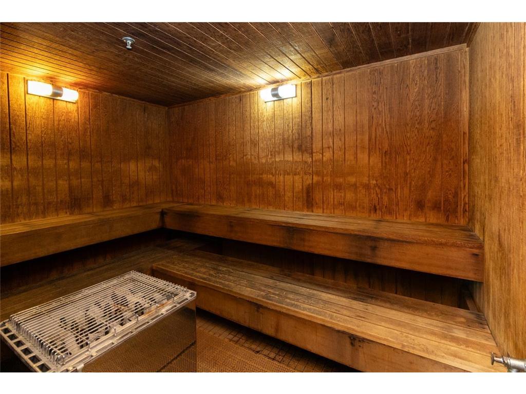 66 9th Street E #2315 Saint Paul MN 55101 6755884 image43