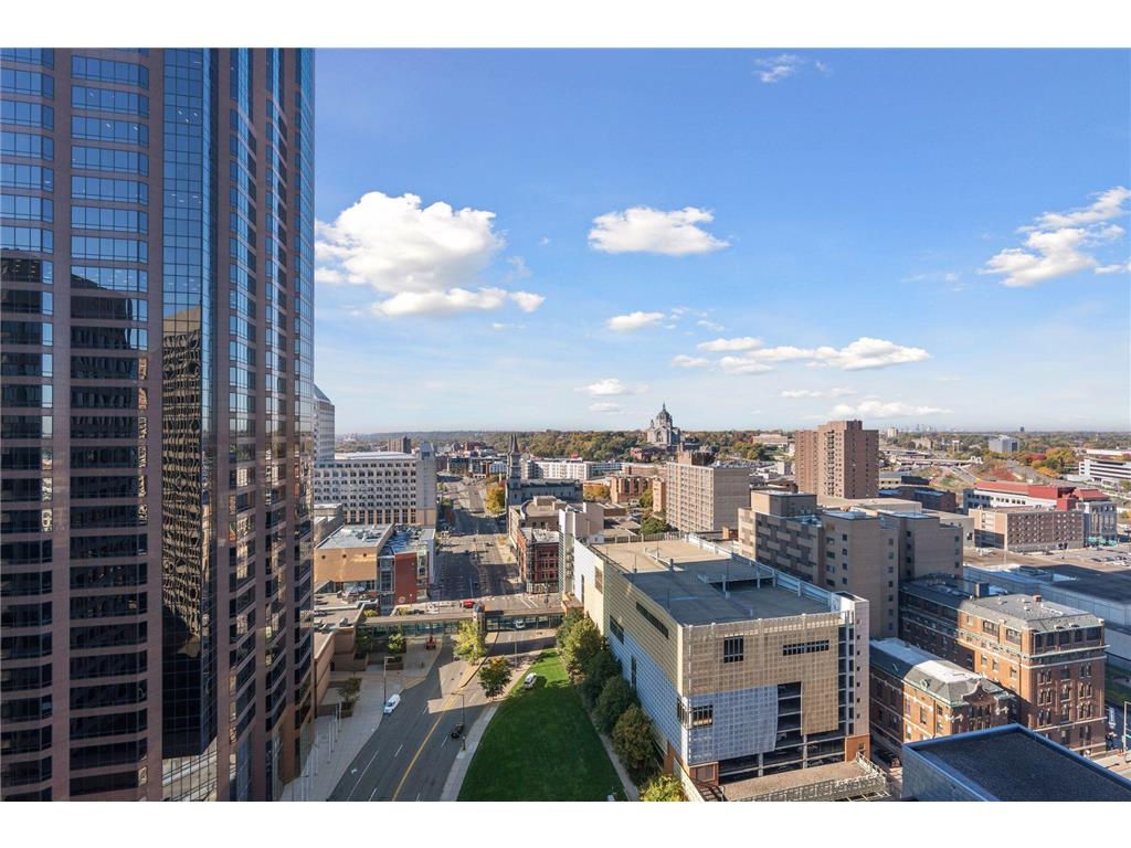 66 9th Street E #2501 Saint Paul MN 55101 6807023 image33