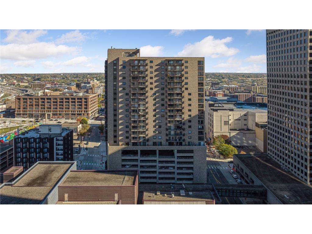 66 9th Street E #2501 Saint Paul MN 55101 6807023 image44