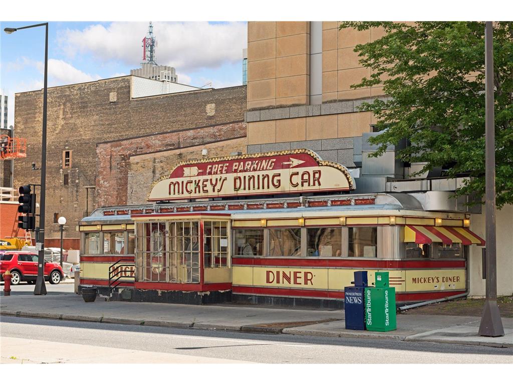 66 9th Street E #2501 Saint Paul MN 55101 6807023 image59