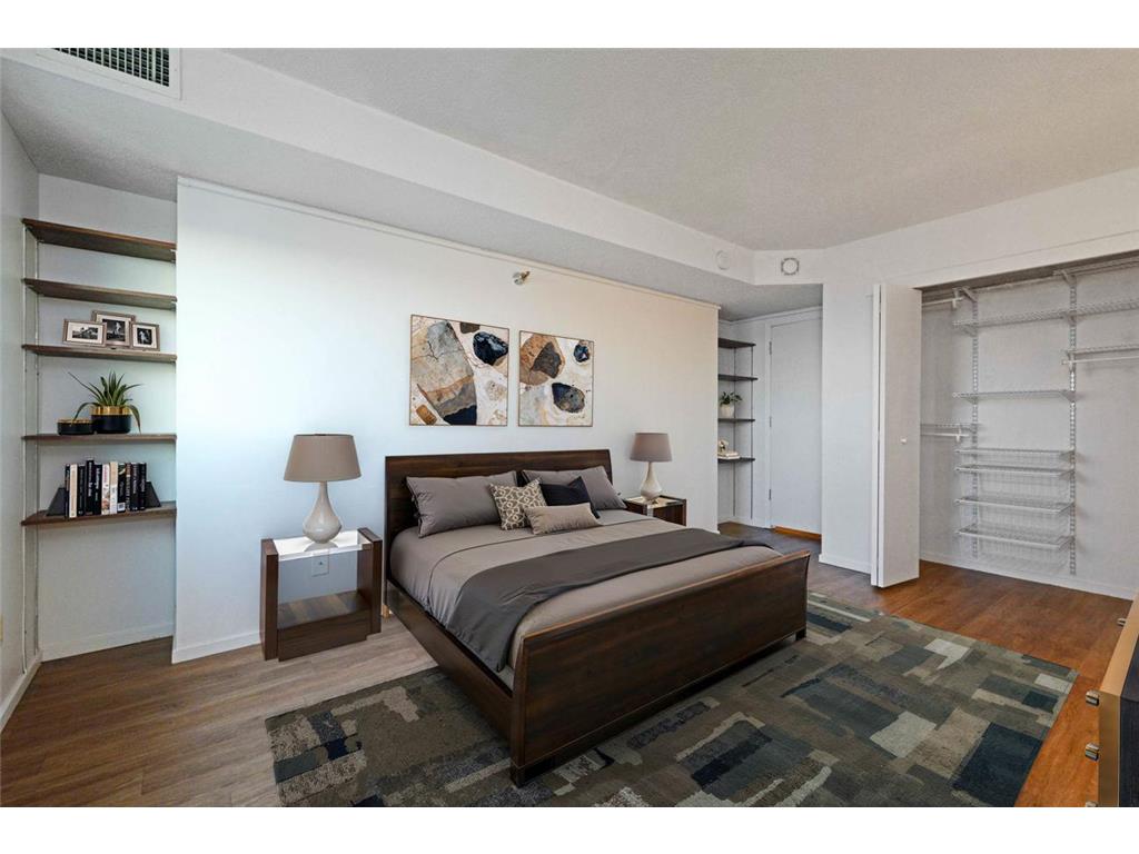 66 9th Street E #2512 Saint Paul MN 55101 7015350 image22