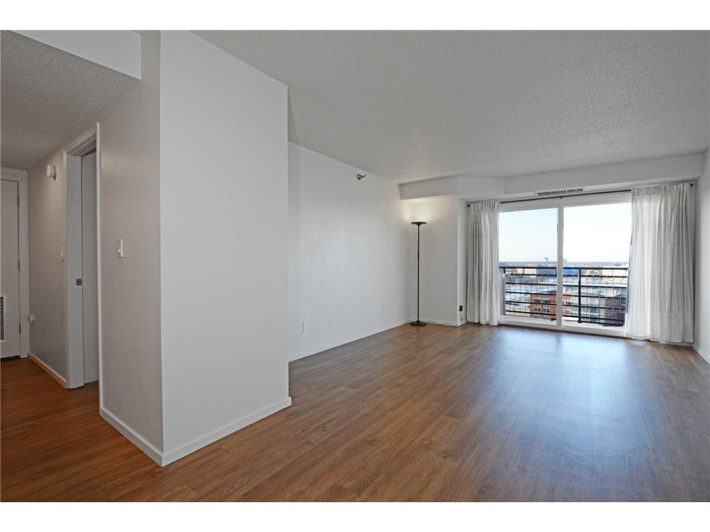 66 9th Street E #2512 Saint Paul MN 55101 7015350 image28