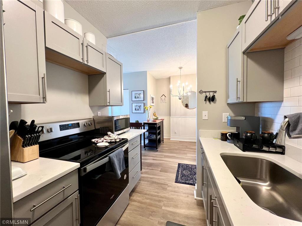 66 9th Street E #2702 Saint Paul MN 55101 6627792 image1