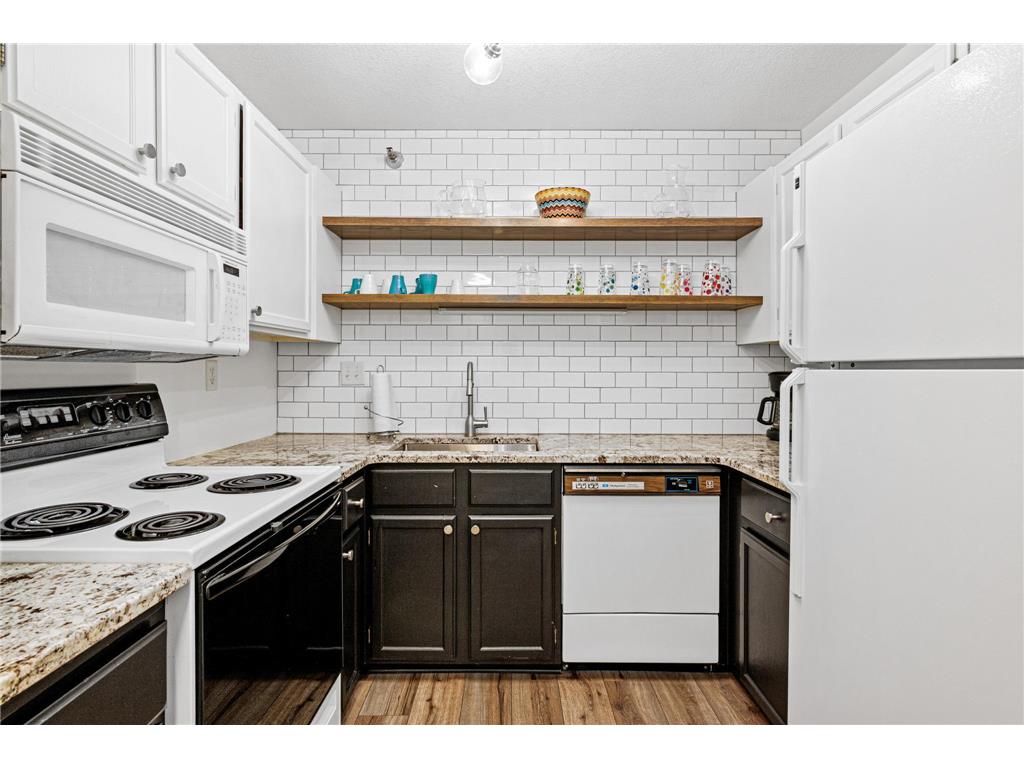 66 9th Street E #1613 Saint Paul MN 55101 7051503 image15