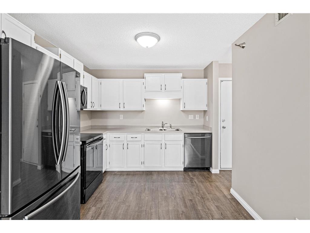 66 9th Street E #1613 Saint Paul MN 55101 7051503 image8