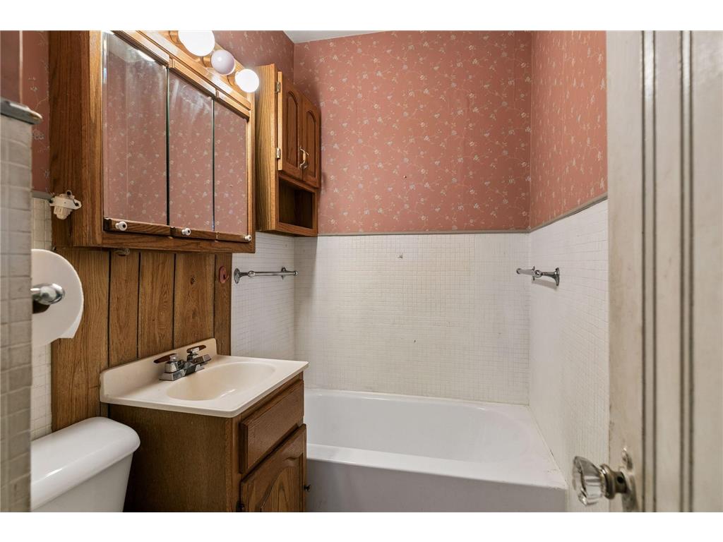660 County Road D E Little Canada MN 55117 7063726 image21