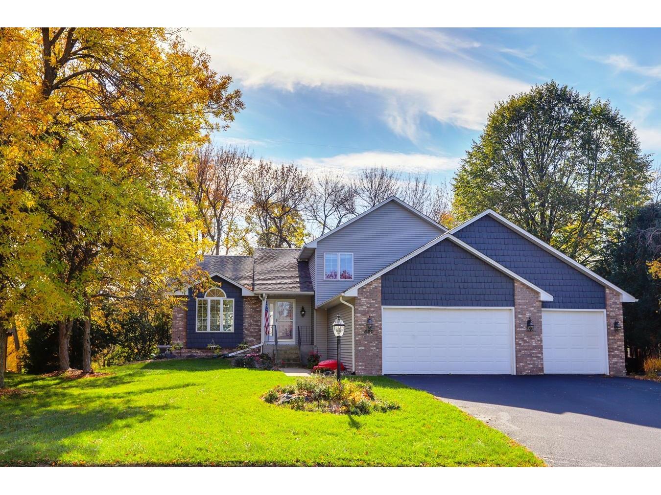 660 Crimson Leaf Trail, Eagan, MN 55123 MLS 6149229 Edina Realty