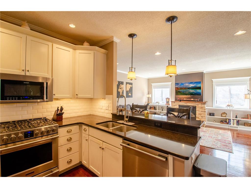 660 Kingfisher Lane #I Woodbury MN 55125 7049922 image14