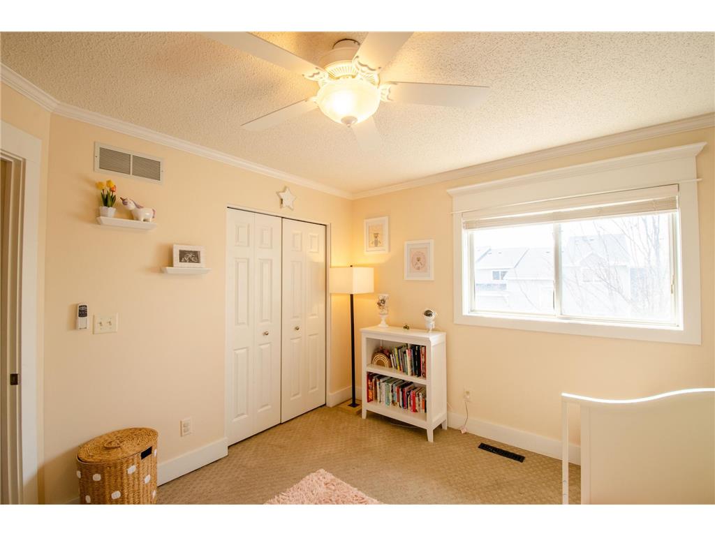 660 Kingfisher Lane #I Woodbury MN 55125 7049922 image25