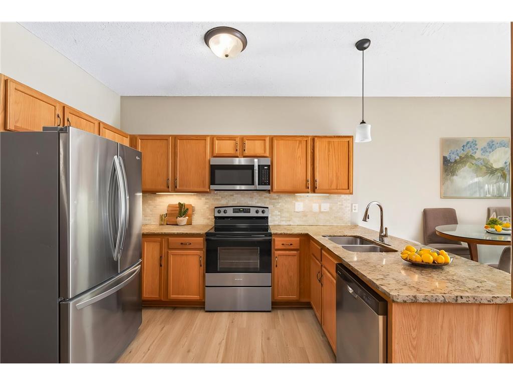 660 Kingfisher Lane #L Woodbury MN 55125 7068390 image12