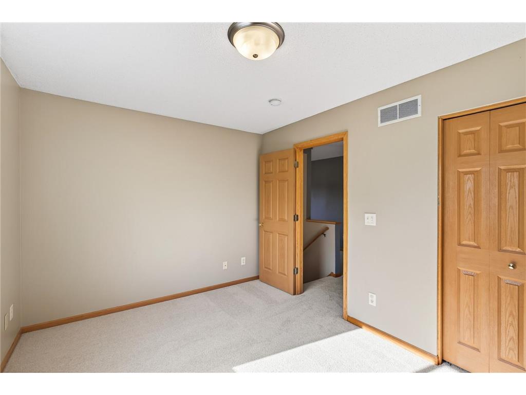 660 Kingfisher Lane #L Woodbury MN 55125 7068390 image22