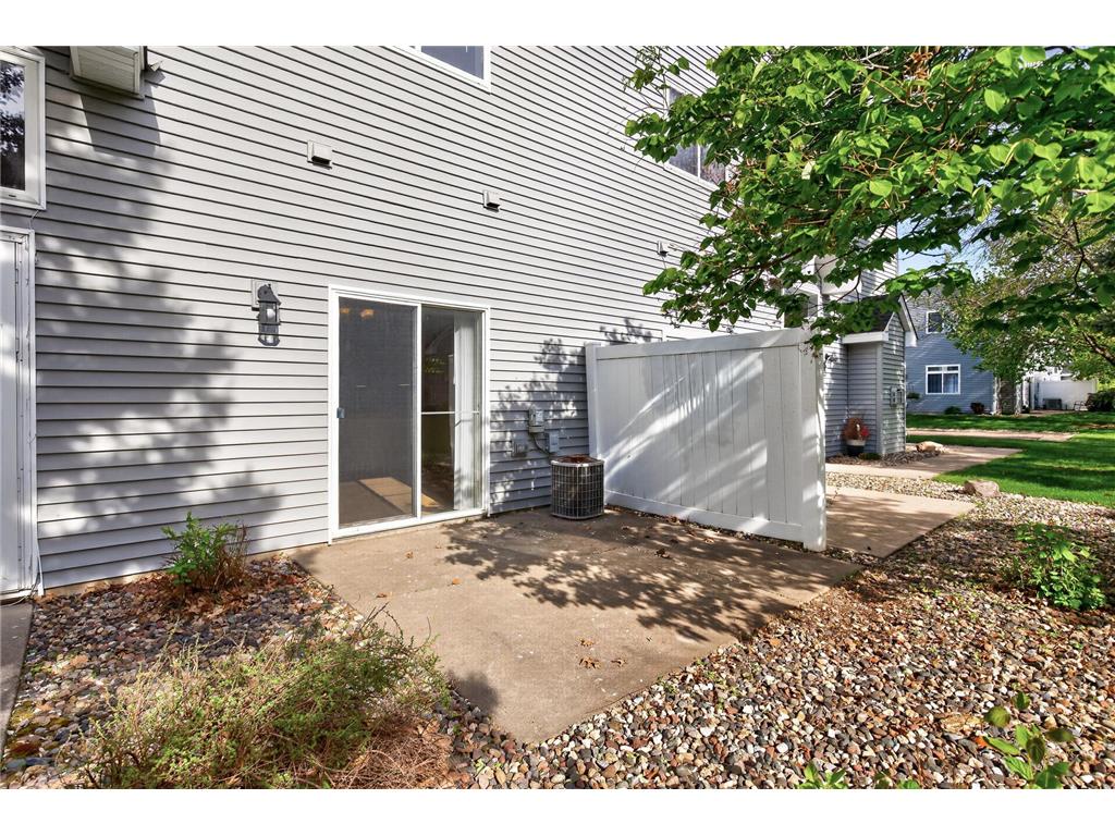 660 Kingfisher Lane #L Woodbury MN 55125 7068390 image31