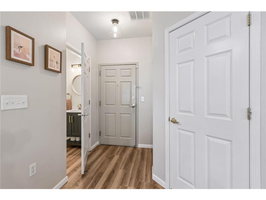660 N 2nd Street #118 Minneapolis MN 55401 7084702 image21