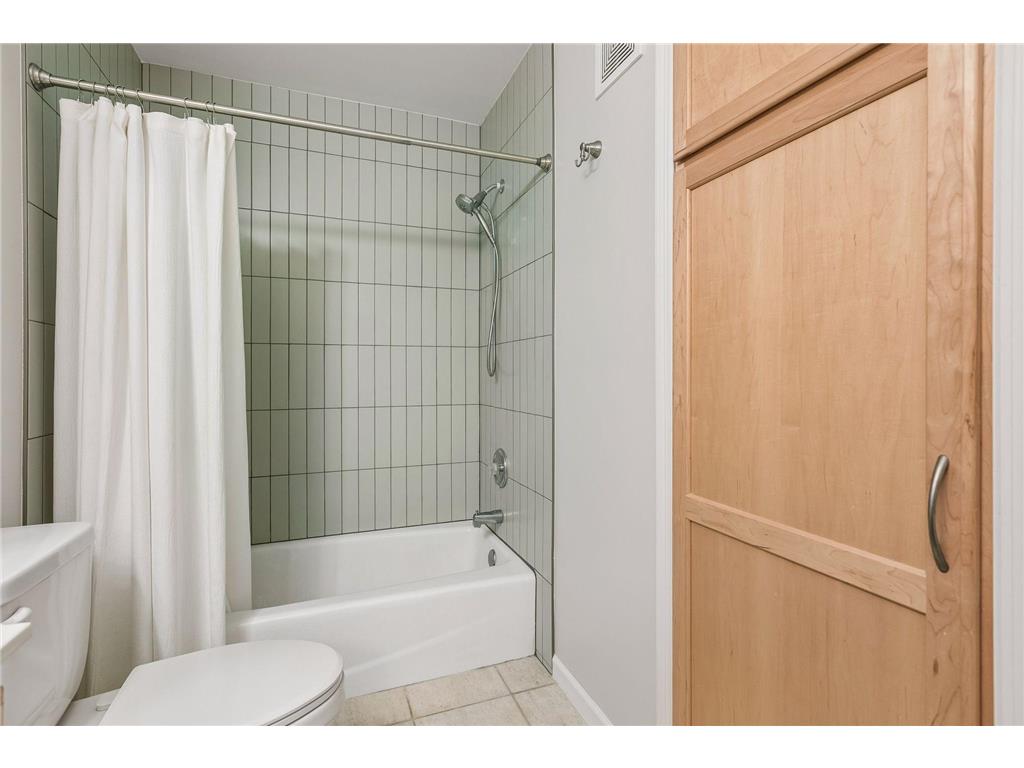 660 N 2nd Street #118 Minneapolis MN 55401 7084702 image29