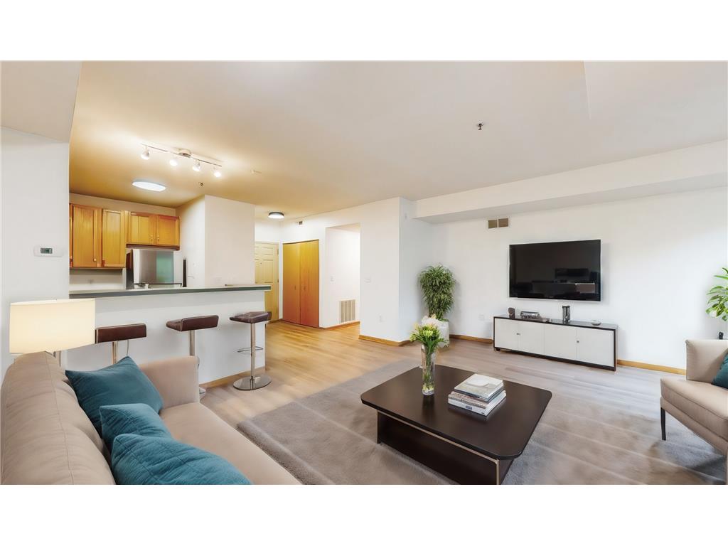660 N 2nd Street #301 Minneapolis MN 55401 7063375 image1