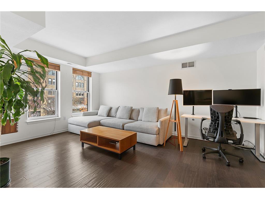 660 N 2nd Street #303 Minneapolis MN 55401 6818374 image11