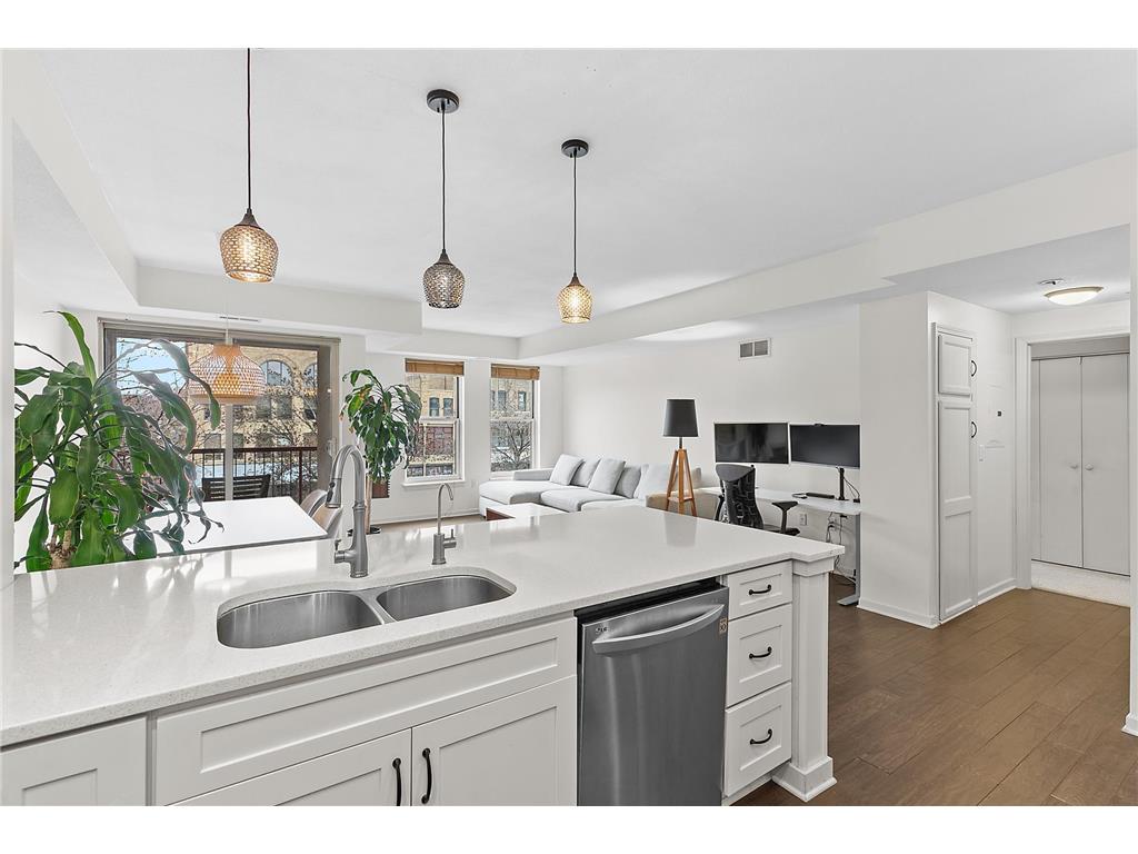 660 N 2nd Street #303 Minneapolis MN 55401 6818374 image4