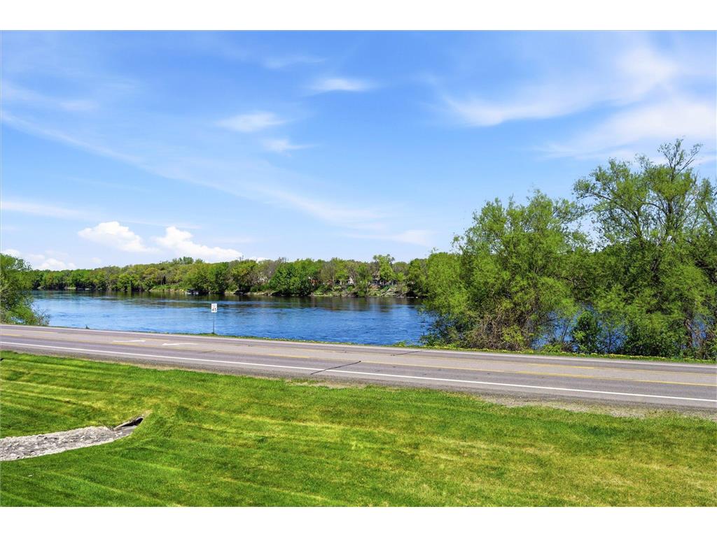 660 Riverview Drive #560 Monticello MN 55362 7072776 image4