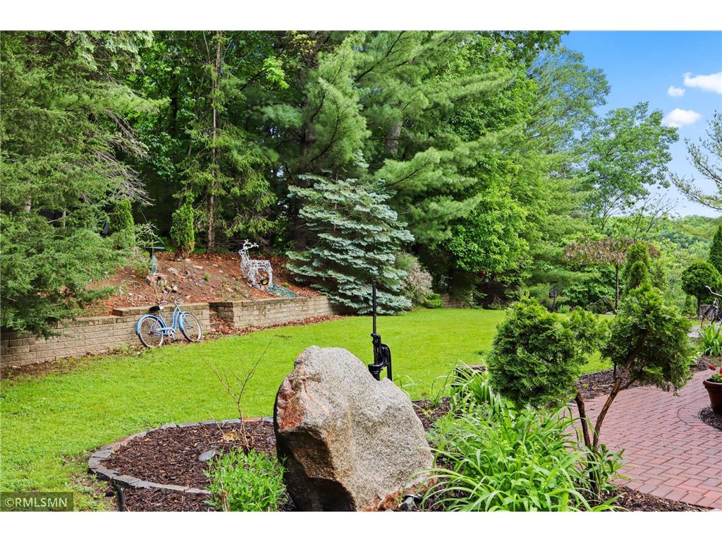 6600 Lotus Trail, Chanhassen, MN, 55317 MLS 6542252 Edina Realty