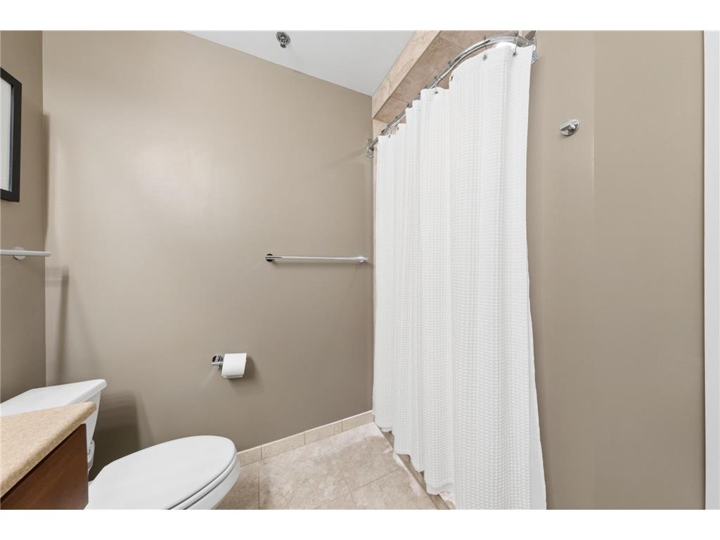 6600 Lyndale Avenue S #1200 Richfield MN 55423 7045198 image24