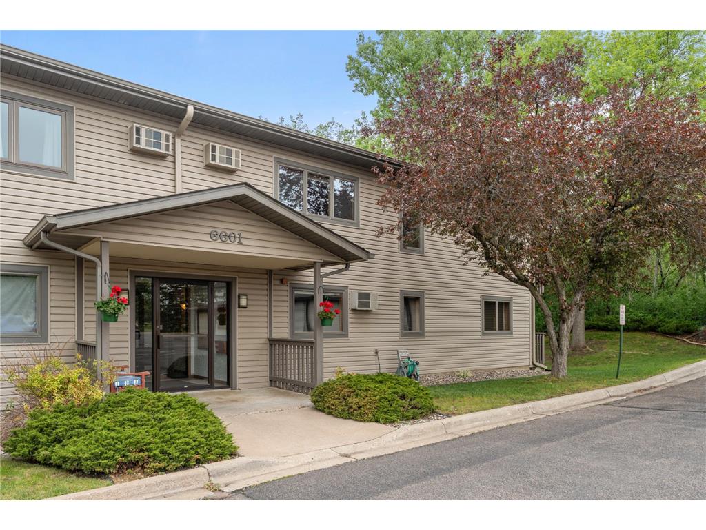 6601 Buckley Circle #109 Inver Grove Heights MN 55076 7077613 image1
