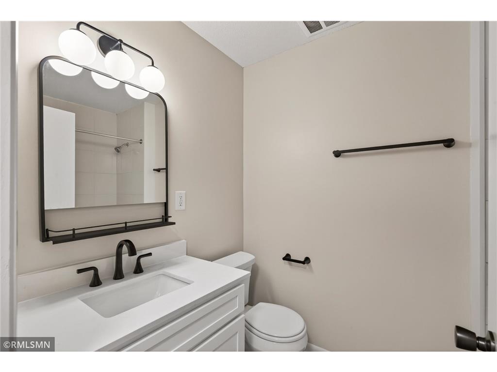 6601 Zealand Avenue N Brooklyn Park MN 55428 7082501 image11
