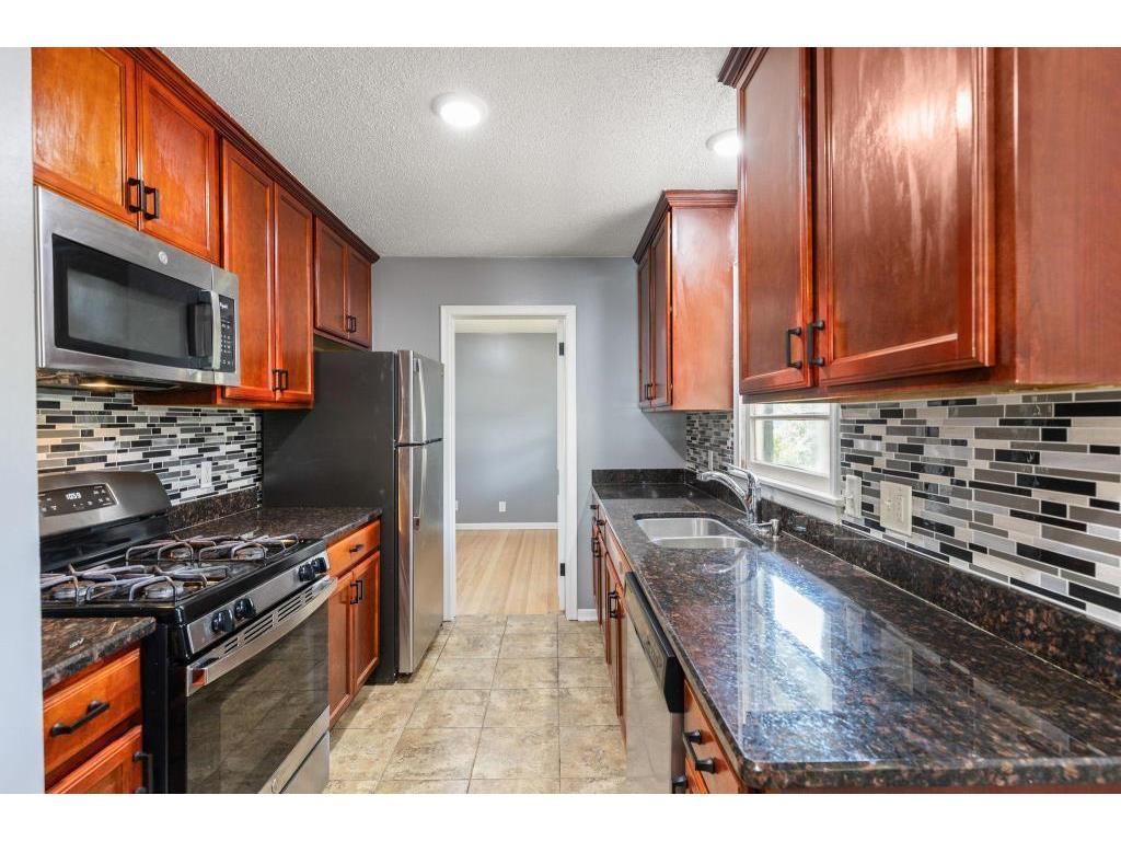 6602 36th Avenue N Crystal MN 55427 7012637 image3