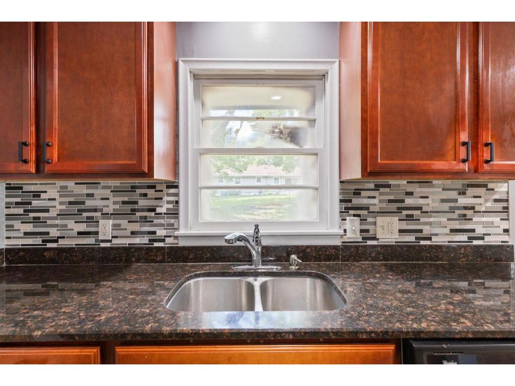 6602 36th Avenue N Crystal MN 55427 7012637 image4