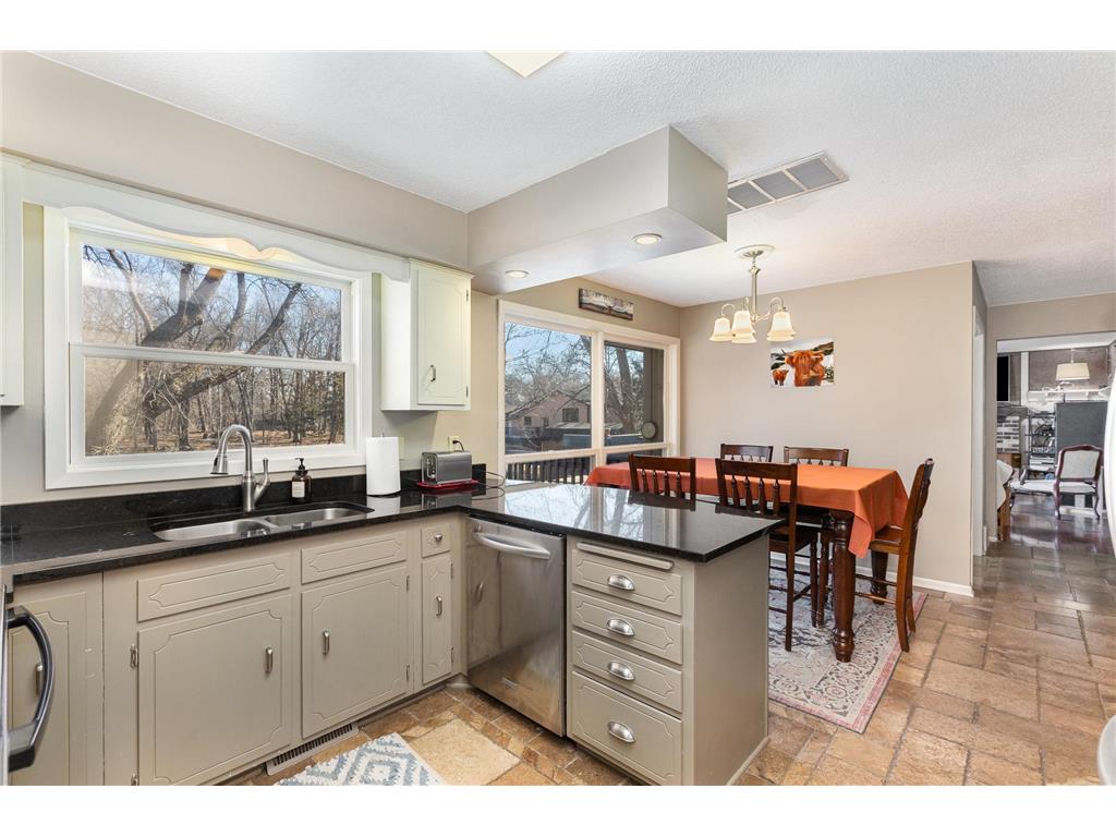 6602 Hemlock Lane N Maple Grove MN 55369 7065534 image4