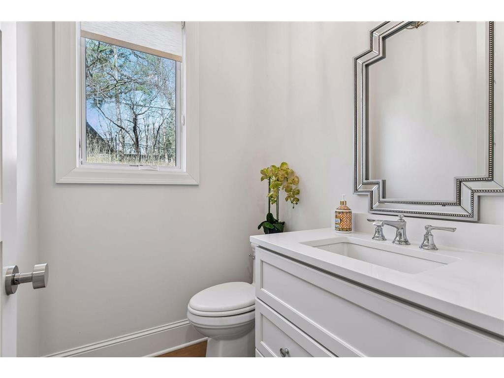 6604 Mohawk Trail Edina MN 55439 7048542 image14