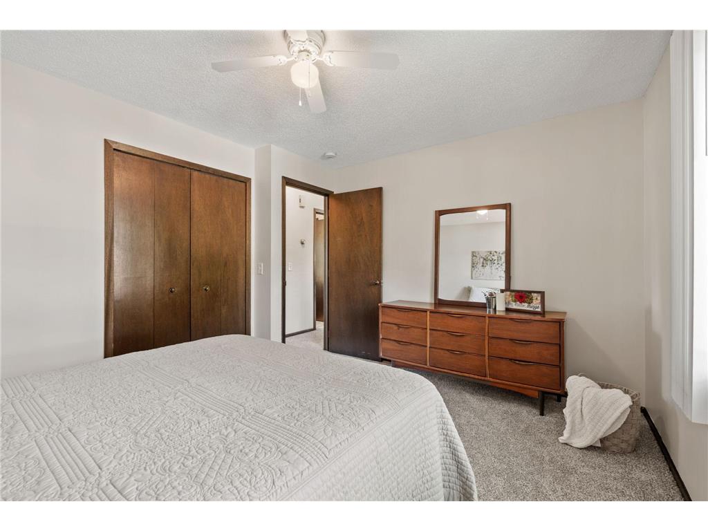 6605 Chesshire Lane N Maple Grove MN 55311 7047174 image12