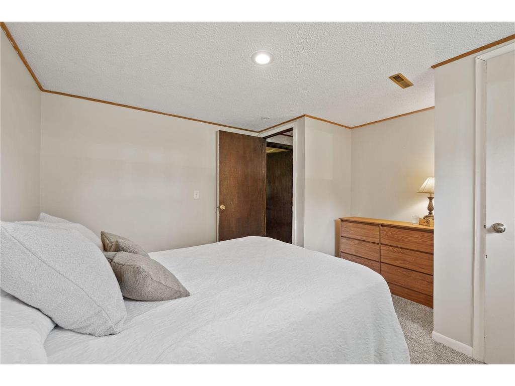6605 Chesshire Lane N Maple Grove MN 55311 7047174 image19