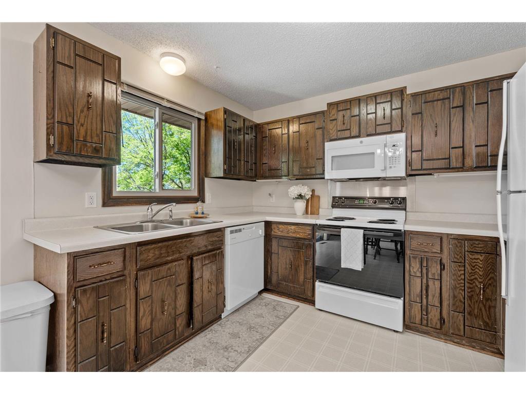 6605 Chesshire Lane N Maple Grove MN 55311 7047174 image5
