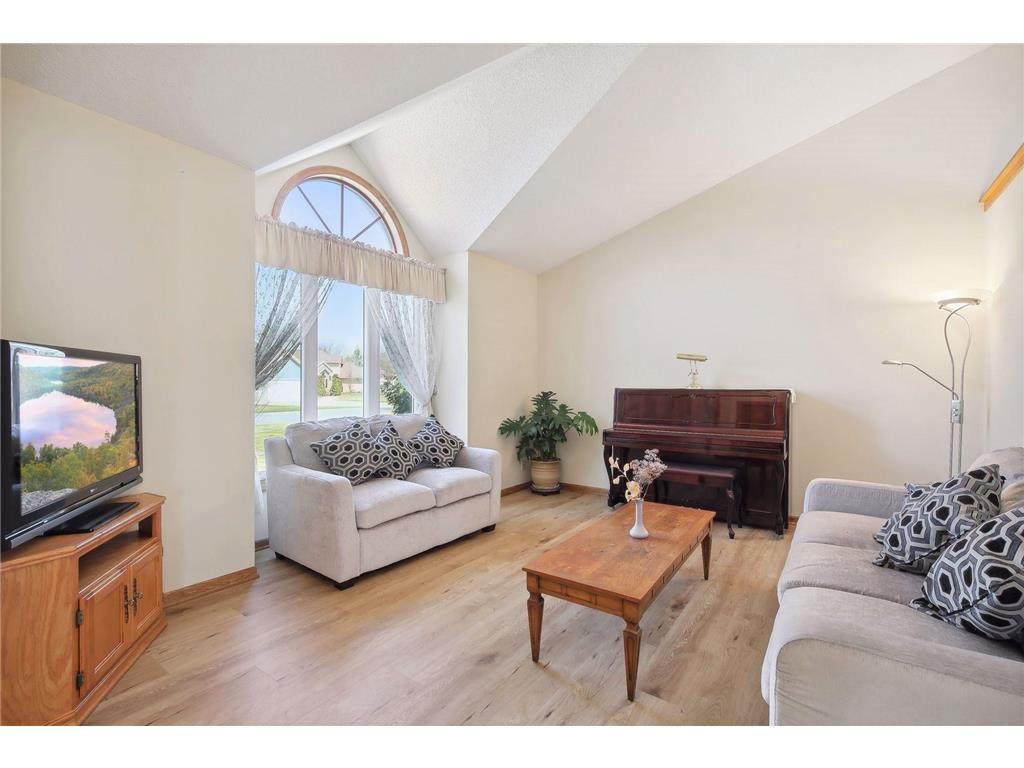 6607 119th Place N Champlin MN 55316 6354323 image1