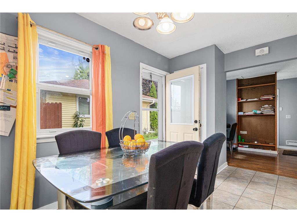 6607 46th Place N Crystal MN 55428 6770250 image4