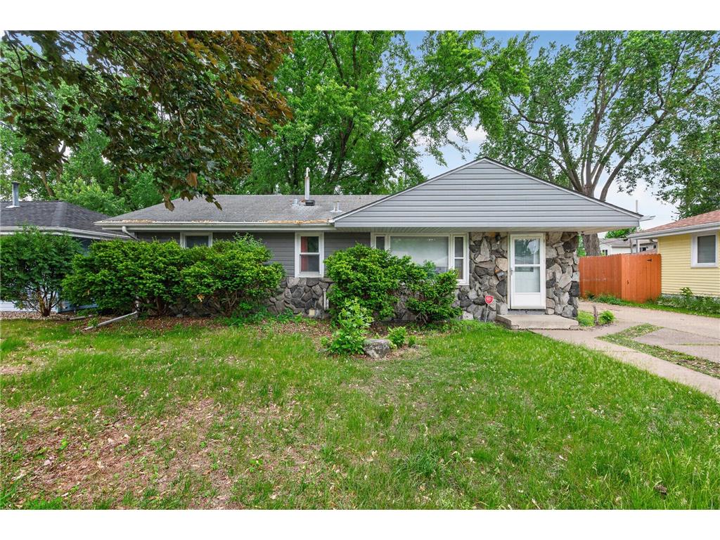 6607 46th Place N Crystal MN 55428 7081520 image1