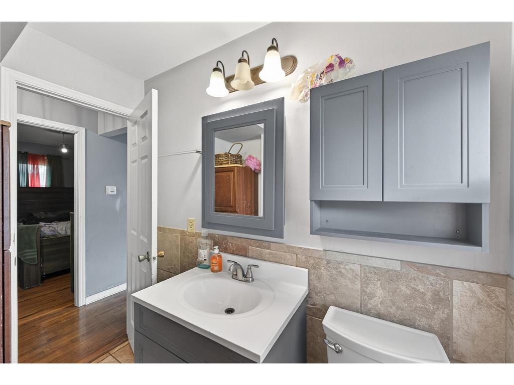 6607 46th Place N Crystal MN 55428 7081520 image10